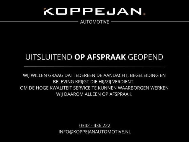 Mini COOPER 1.5 136PK Automaat John Cooper Works | HARMAN EN KARDON | KEYLESS | SFEERVERLICHTING | NAVI | PDC |