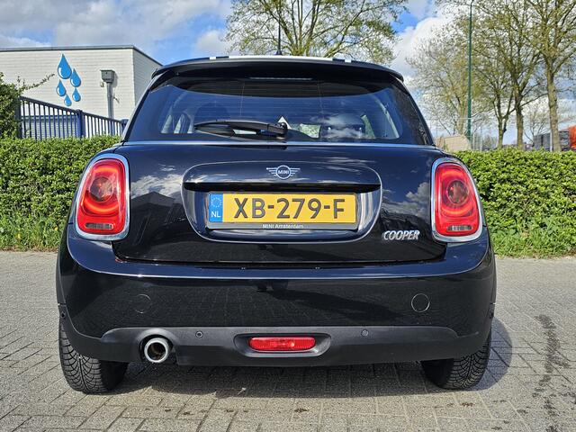 Mini COOPER Mini 1.5 136 Pk! Navi! Lm Velgen! Apk 6-2026! Zondag OPEN!