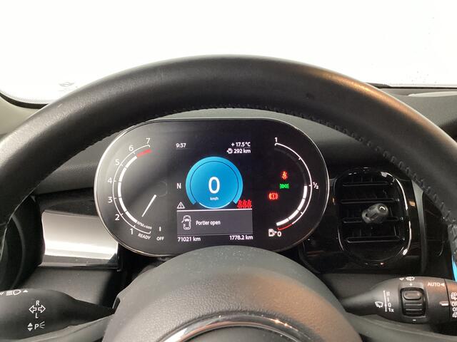 Mini COOPER Mini 1.5 Business Edition | Black style | PDC | Clima |