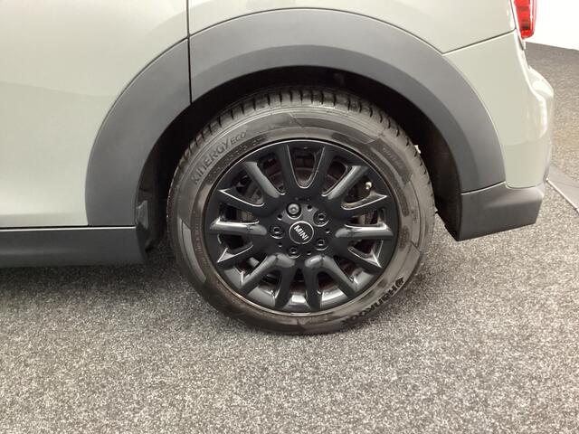 Mini COOPER Mini 1.5 Business Edition | Black style | PDC | Clima |