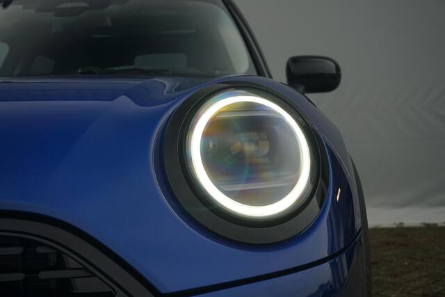 Mini COOPER 5-deurs C Classic uitvoering | Pakket M / 17'' LM Velgen