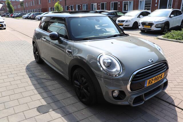 Mini COOPER Mini 1.5 Business automaat. John Cooper Works pakket, panorama dak.