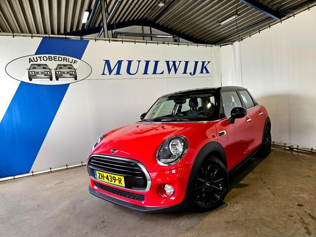 Mini COOPER 1.5 Cooper Business Edition / Automaat / Navi / NL Auto