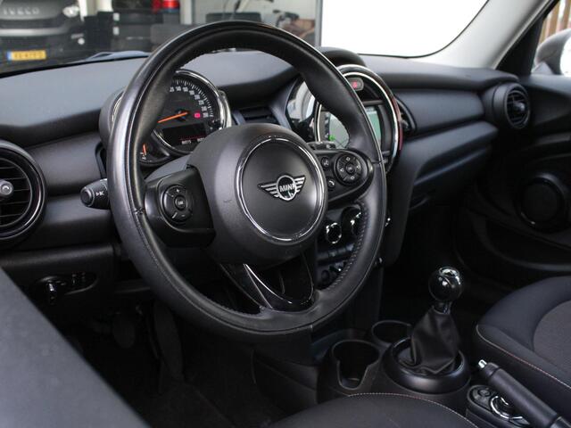 Mini COOPER 1.5 One Pepper | Navi | Clima | Park sens | Lm-Velgen