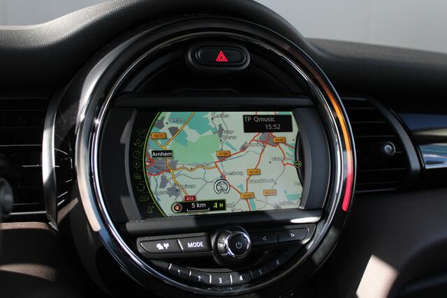 Mini COOPER Mini 1.5 Chili Business - Leder - LED - Navi - Bluetooth - Cruise - Stoelverwarming - Auto Klimaat - Rijklaar