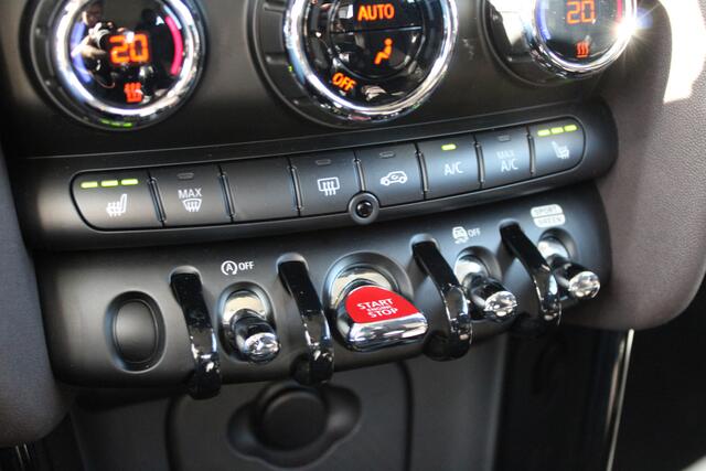 Mini COOPER Mini 1.5 Chili Business - Leder - LED - Navi - Bluetooth - Cruise - Stoelverwarming - Auto Klimaat - Rijklaar