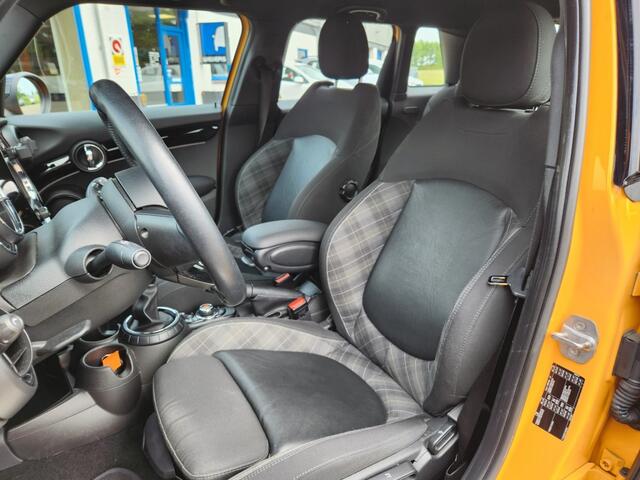 Mini COOPER 1.5 Cooper Chili Business 5drs , Clima, Navi, Cruise,