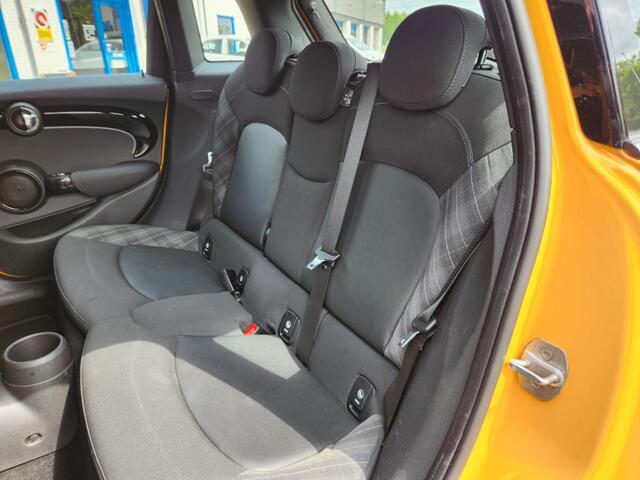 Mini COOPER 1.5 Cooper Chili Business 5drs , Clima, Navi, Cruise,