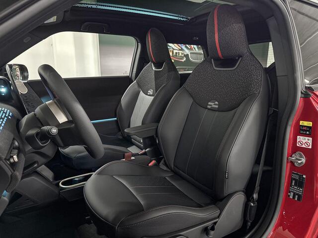 Mini COOPER E | John Cooper Works Uitvoering | Pakket L | 18" JCW Lap Spoke 2-tone