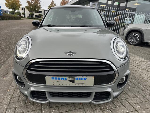 Mini COOPER Mini 1.5 60 Years Edition AUT pano/dak, Navi, JCW pakket. JCW stoelen,