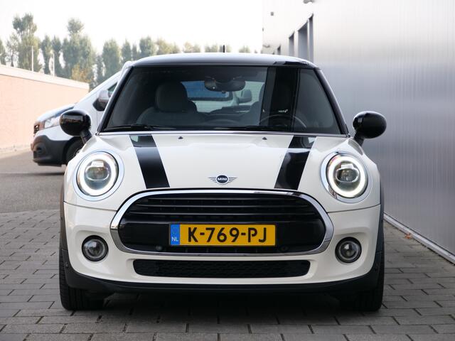 Mini COOPER Mini 1.5 136 Pk Automaat Apple Carplay / Navigatie / PDC / Stoelverwarming