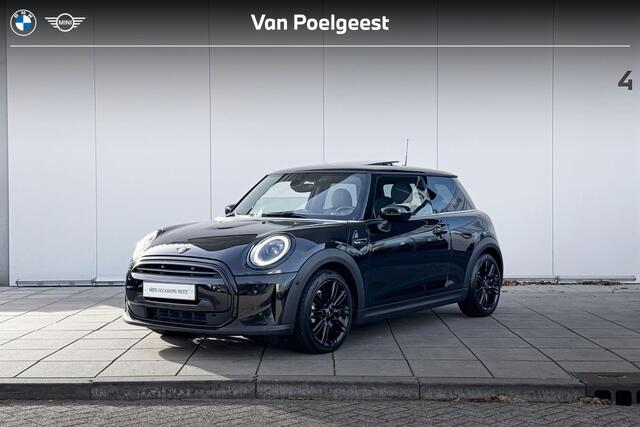Mini COOPER 3-Deurs Camden Edition Black Edition / Getinte Ramen / Glazen schuifdak / Apple carplay / Parkeersensoren / Stoelverwarming