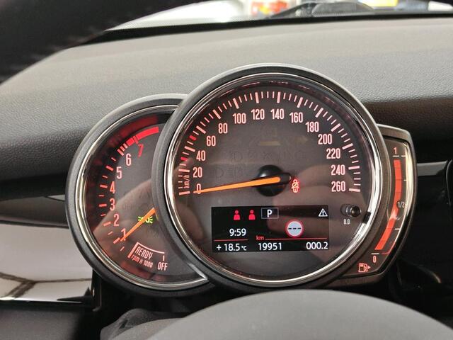 Mini COOPER Mini 1.5 Camden Edition NL-AUTO | 1/2 LEDER