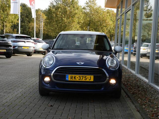 Mini COOPER Mini 1.5 Automaat Business | Navigatie | Climate Control | Regen+Licht Sensor