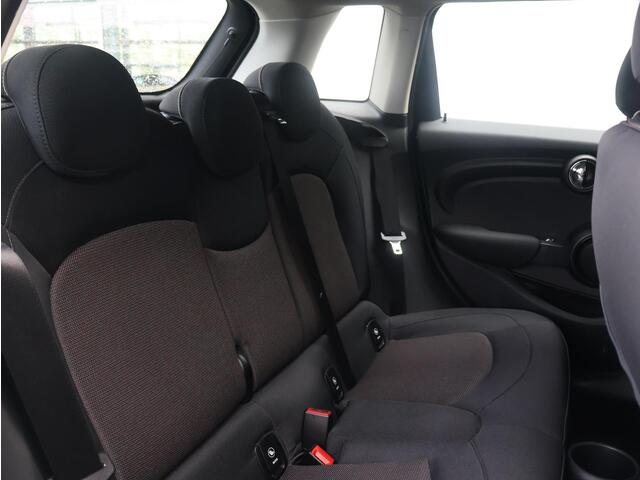 Mini COOPER Mini 1.5 Multifunctioneel stuurwiel/ Cruise Control/ Navigatie