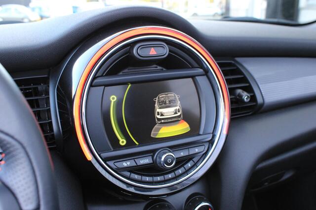 Mini COOPER Mini Cabrio 1.5 Navi | Leder | LED | Sfeerverlichting | Comfort Access | Black Trim | JCW Stuur | Zeer Netjes | Top Onderhouden