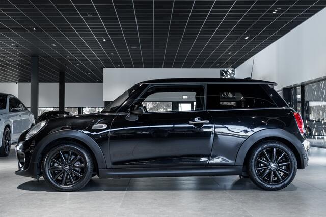Mini COOPER 1.5 Business BLACK NL auto|Cruise|New service|LM velgen