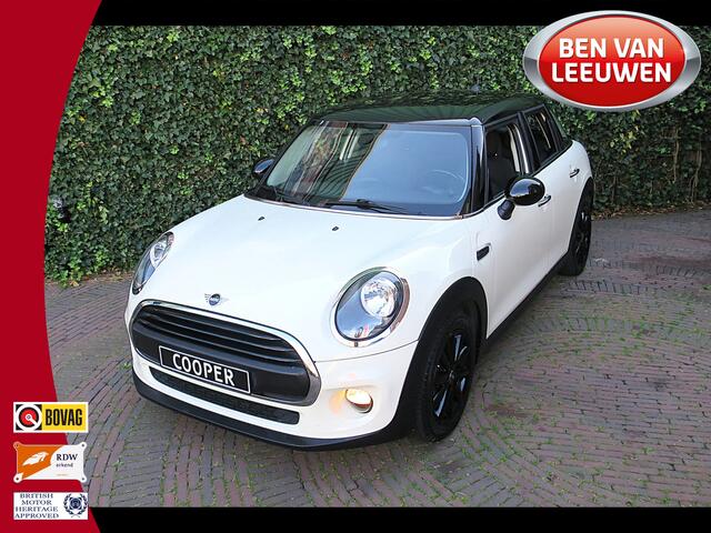 Mini COOPER 1.5 One Business Ed. F55 5-drs met Airco, Cruise, Apple CarPlay en 16"