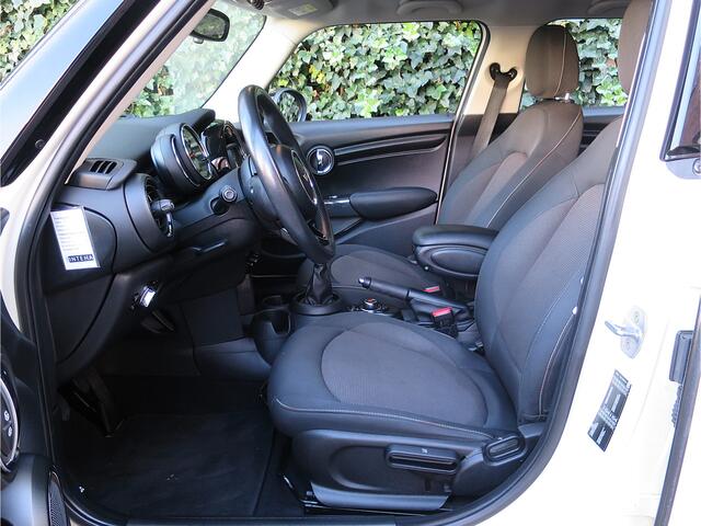 Mini COOPER 1.5 One Business Ed. F55 5-drs met Airco, Cruise, Apple CarPlay en 16"