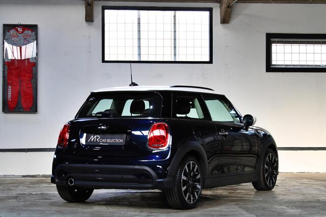 Mini COOPER Mini 1.5 Camden Edition | Apple Carplay | Dakreling | Stoelverwarming | Camera | NL auto | BTW |