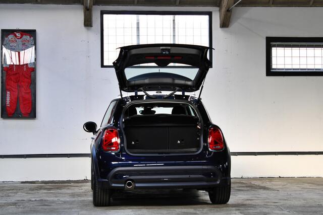 Mini COOPER Mini 1.5 Camden Edition | Apple Carplay | Dakreling | Stoelverwarming | Camera | NL auto | BTW |