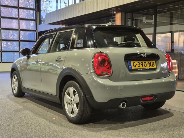 Mini COOPER Mini 1.5 | Bi-tone | Navi | Cruise | Sensoren | Verw. stoelen