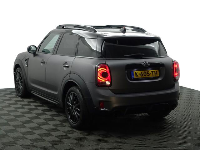 Mini COUNTRYMAN Mini 2.0 Cooper S 192pk John Cooper Works Aut- Two Tone, Panoramadak, Sfeerverlichting, Ada Cruise, Xenon Led, Dynamic Select