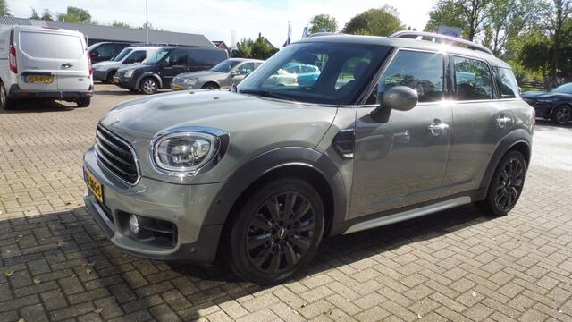 Mini COUNTRYMAN Mini 1.5 Cooper Pepper Xenon Navi 18i lmv Harman/Kardon Headup Stoelpack 52.000,- nieuw