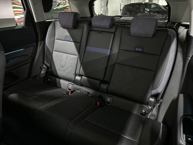 Mini COUNTRYMAN E | Classic Uitvoering | Pakket S | 19"JCW Runway Spoke Jet Black