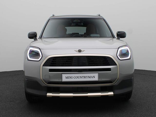 Mini COUNTRYMAN C | Favoured Trim + Package L