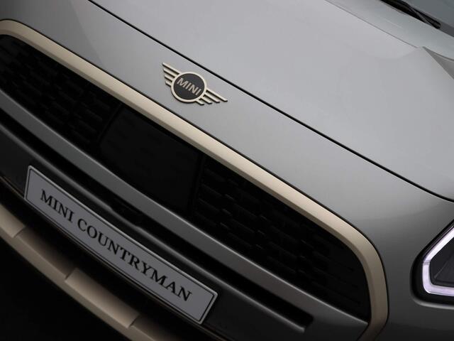 Mini COUNTRYMAN C | Favoured Trim + Package L