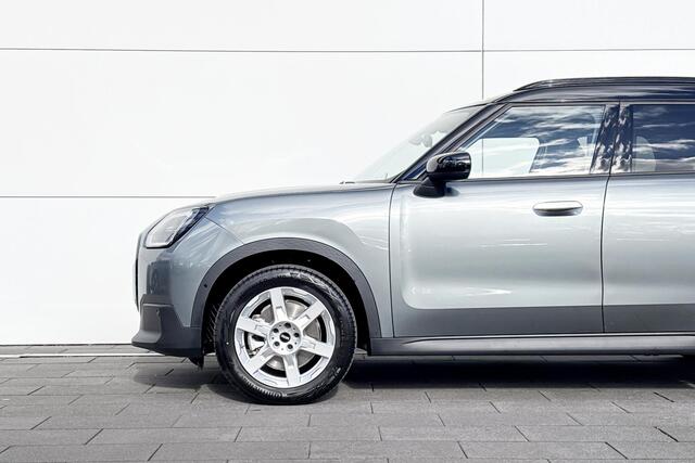 Mini COUNTRYMAN C Classic uitvoering | Trekhaak | Panoramadak | Head-Up Display