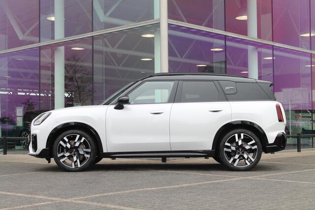 Mini COUNTRYMAN C Automaat / John Cooper Works / Pakket L / 20" JCW Flag Spoke 2-tone