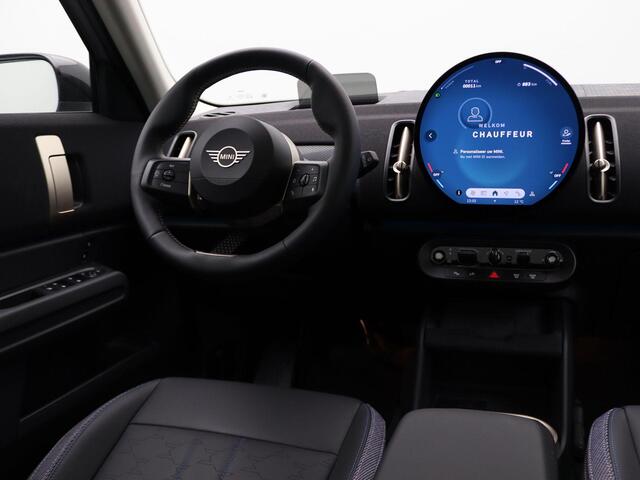 Mini COUNTRYMAN Favoured Pakket M + Glazen panoramadak + Parking Assistant + Driving Assistant + Comfort Access + 18'' + Led