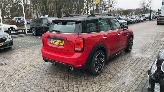 Mini COUNTRYMAN Cooper S Glazen panoramadak / JCW Pakket / 19'' / LED-koplampen met uitgebreide functies / Klasse 3 Alarm / Navigatie