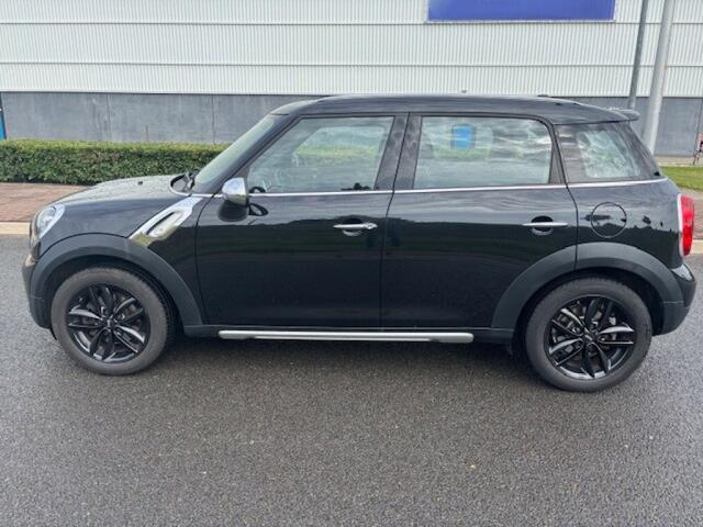 Mini COUNTRYMAN 1.6 COOPER PEPPER