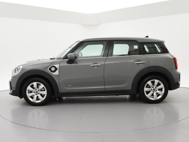 Mini COUNTRYMAN Mini 2.0 COOPER S E ALL4 PLUG-IN HYBRID 220 PK MOONWALK GREY + UNION JACK ACHTERLICHTEN | LED