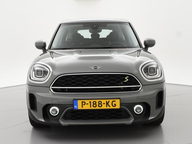 Mini COUNTRYMAN Mini 2.0 COOPER S E ALL4 PLUG-IN HYBRID 220 PK MOONWALK GREY + UNION JACK ACHTERLICHTEN | LED