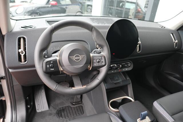 Mini COUNTRYMAN C | Classic Trim + Package M