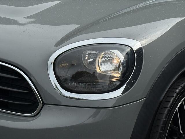 Mini COUNTRYMAN Mini 1.5 Cooper Business Edition Navi / Clima / Telefoon / Lm Velgen / PDC Achter