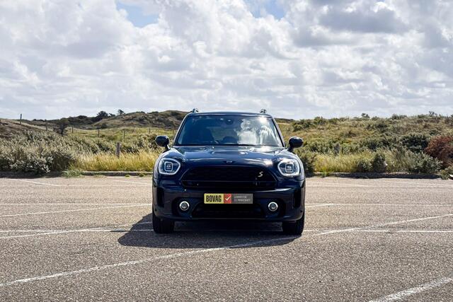 Mini COUNTRYMAN Cooper S E ALL4 Classic | Glazen Panoramadak | Stoelverwarming | Head-up Display | Achteruitrijcamera |
