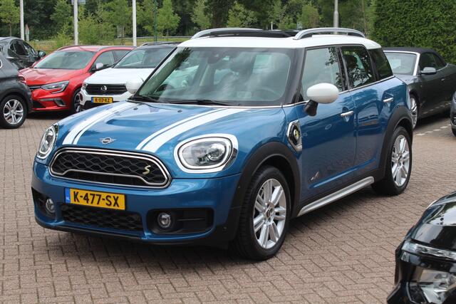 Mini COUNTRYMAN Mini 2.0 Cooper S E ALL4 Chili 27.637 km! / Panoramadak / Camera / Head-up / Apple CarPlay / Navigatie / 18'' / Sportstoelen / Stoelverwarming / DAB / Cruise Control