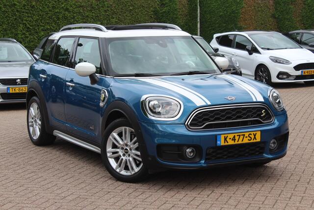 Mini COUNTRYMAN Mini 2.0 Cooper S E ALL4 Chili 27.637 km! / Panoramadak / Camera / Head-up / Apple CarPlay / Navigatie / 18'' / Sportstoelen / Stoelverwarming / DAB / Cruise Control