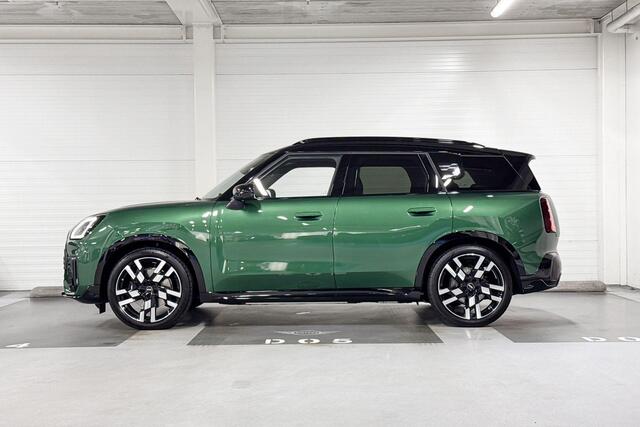 Mini COUNTRYMAN SE ALL4 | John Cooper Works Uitvoering | Pakket XL | 20" JCW Flag Spoke 2-tone
