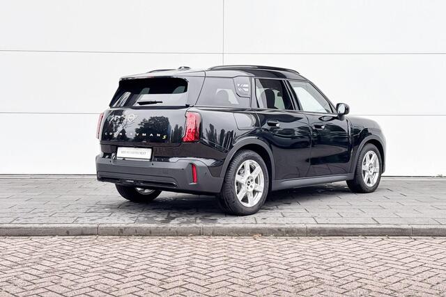 Mini COUNTRYMAN Electric SE ALL4 Classic M Plus 66.5 kWh