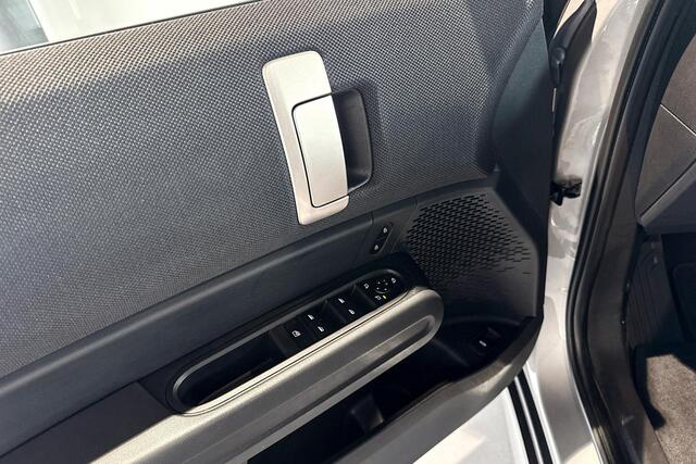 Mini COUNTRYMAN 1.5 C Classic M Plus | Glazen Panoramadak | Head-up Display | Stoelverwarming | Trekhaak |