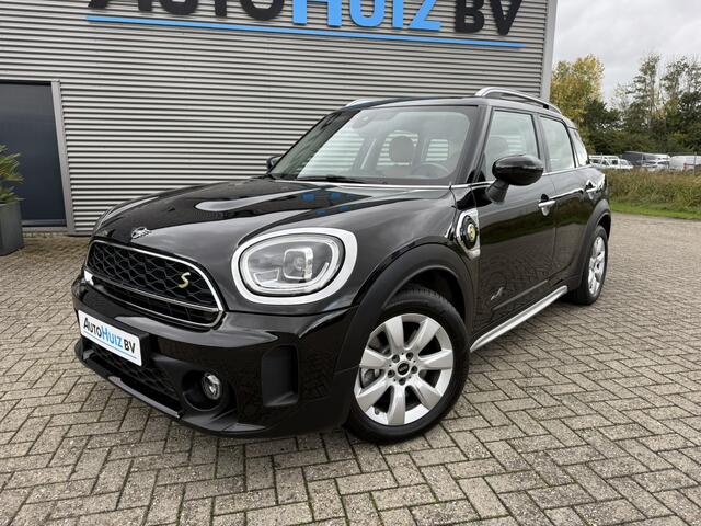 Mini COUNTRYMAN Mini 2.0 Cooper S E ALL4 Classic Leer Cruise Control Navigatie Carplay PDC Stoelverwarming Voorruitverwarming