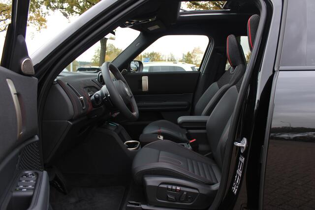 Mini COUNTRYMAN Mini 2.0 S ALL4 John Cooper Works XL / Trekhaak / Panoramadak / 360Camera / Head-up / Harman Kardon / 20'' / Leder / Memory seats / Sfeerverlichting / LED / CarPlay / Stuur+Stoelverwarming / Dodehoek / DAB / ACC