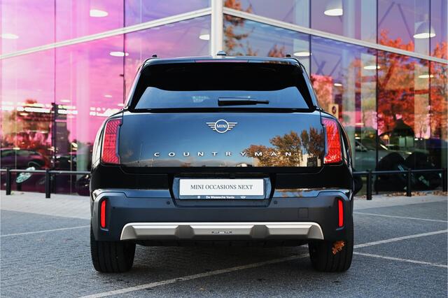 Mini COUNTRYMAN E / Favoured Trim / Pakket M / 20" Windmill Spoke 2-tone