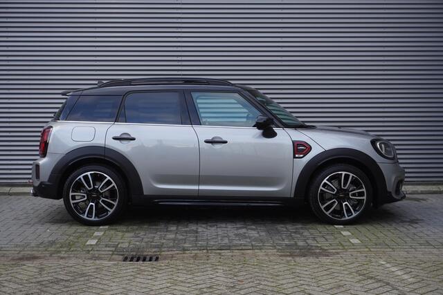 Mini COUNTRYMAN 2.0 Cooper S Rockingham GT JCW-pakket | Glazen schuif-/kanteldak | Vollederen bekleding YOURS | Adaptive Cruise Control | Stuur-, stoel- en voorruitverwarming | Harman Kardon | Head-Up Display
